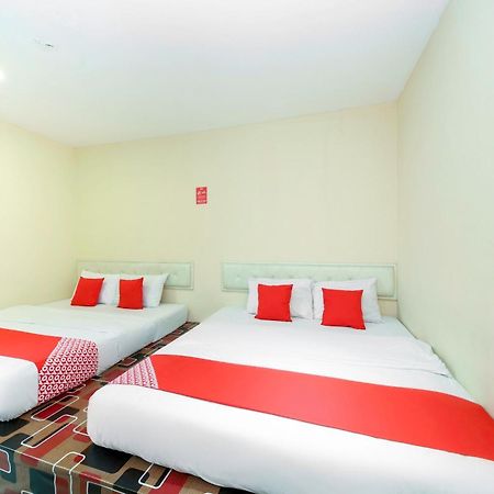 Oyo 479 The Green Hotel Ampang  Exterior photo