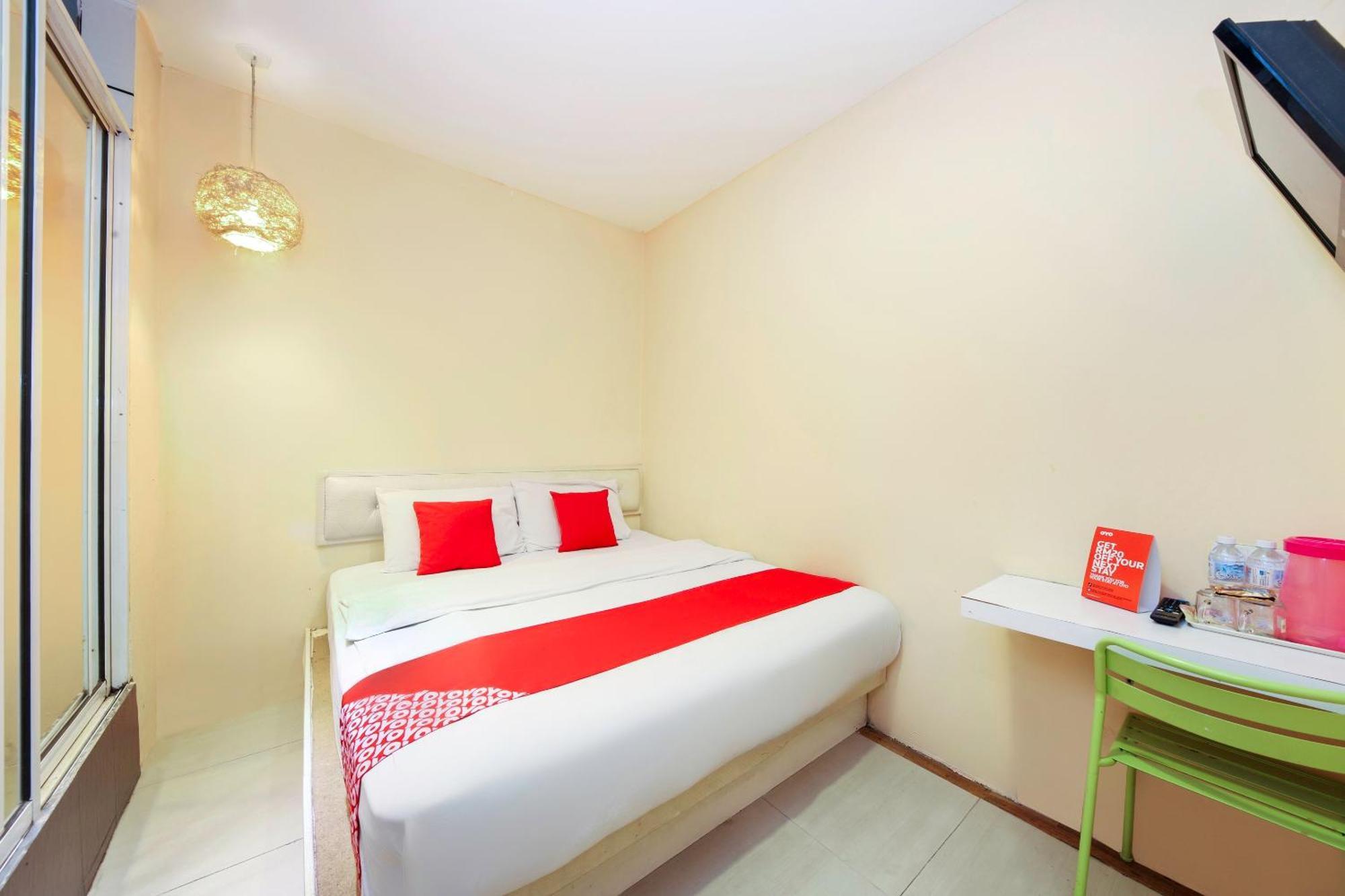 Oyo 479 The Green Hotel Ampang  Exterior photo