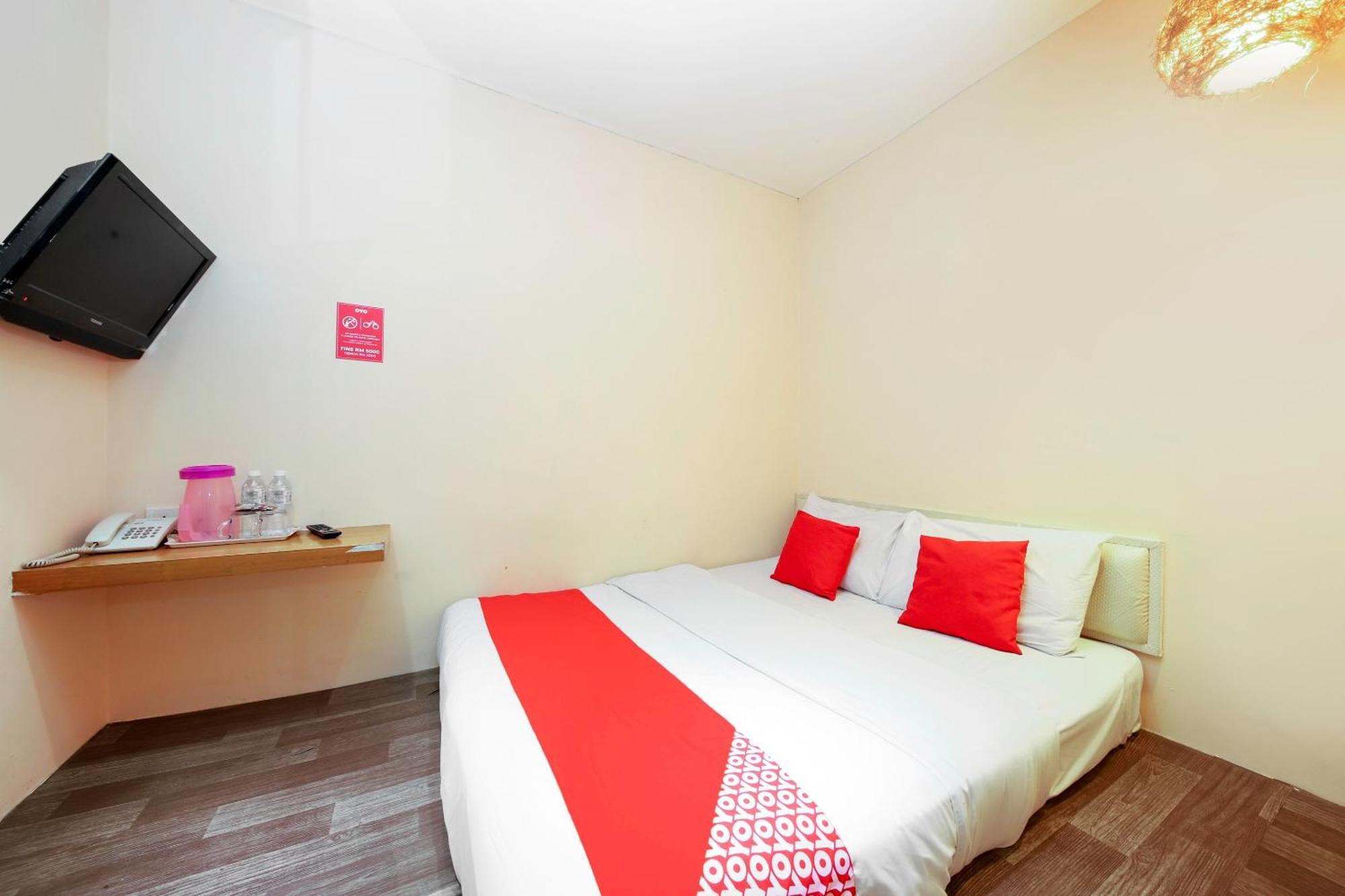 Oyo 479 The Green Hotel Ampang  Exterior photo