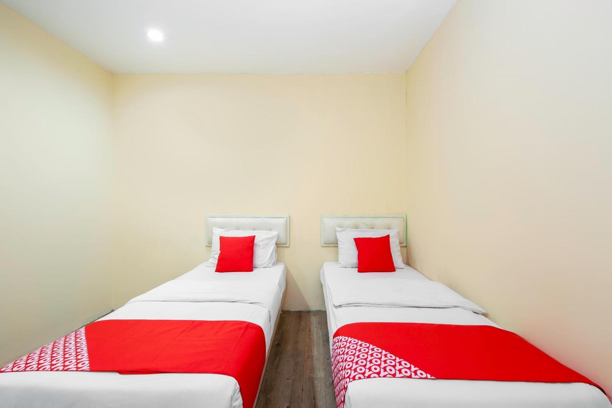 Oyo 479 The Green Hotel Ampang  Exterior photo